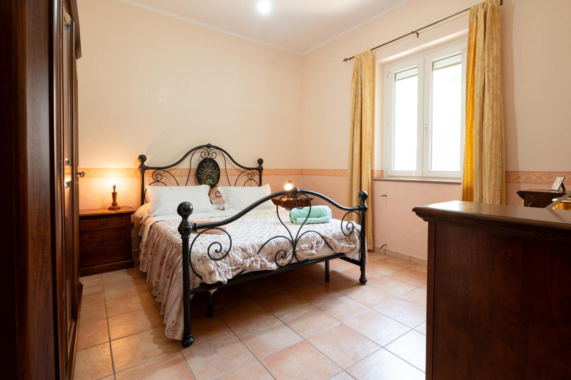 Villa Filippa นิโกเซีย ภายนอก รูปภาพ