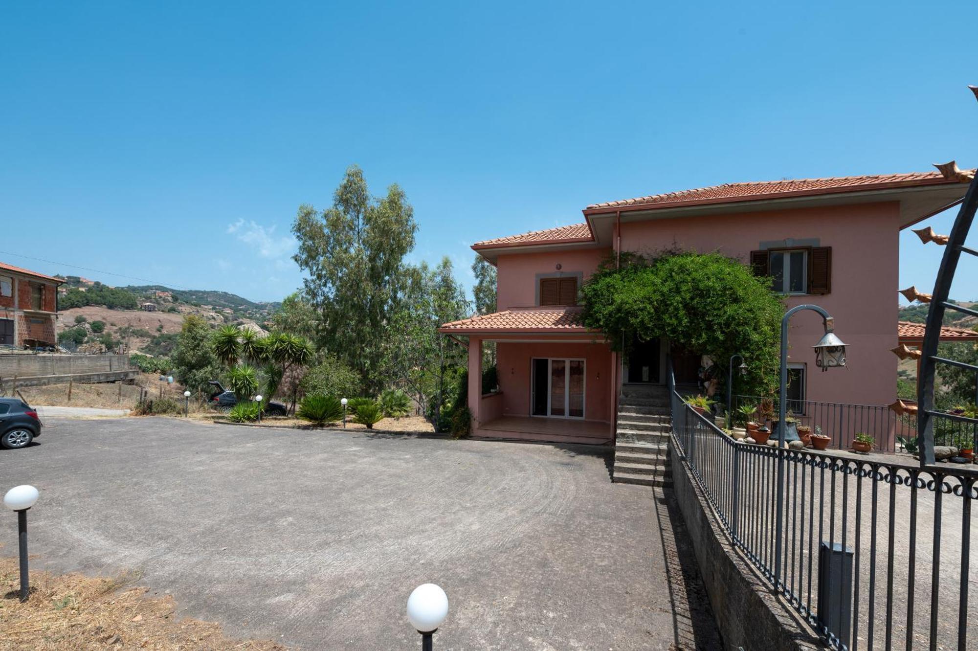 Villa Filippa นิโกเซีย ภายนอก รูปภาพ
